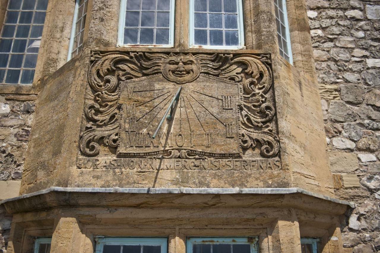 Sundial House Villa Lyme Regis Kültér fotó